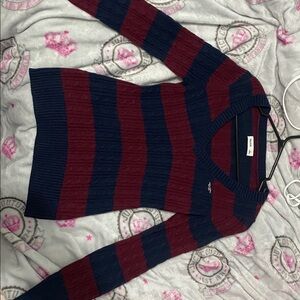 Hollister V-Neck sweater